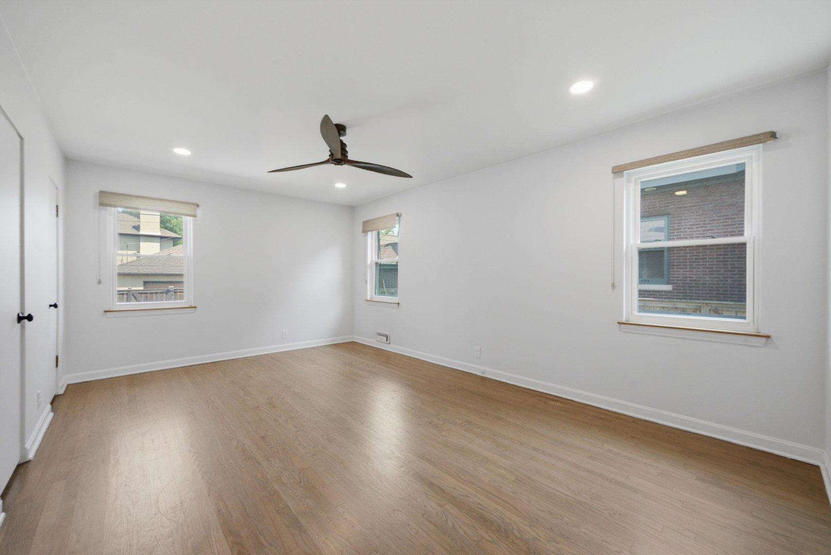 940 N Oak Park Avenue Property Photo 21
