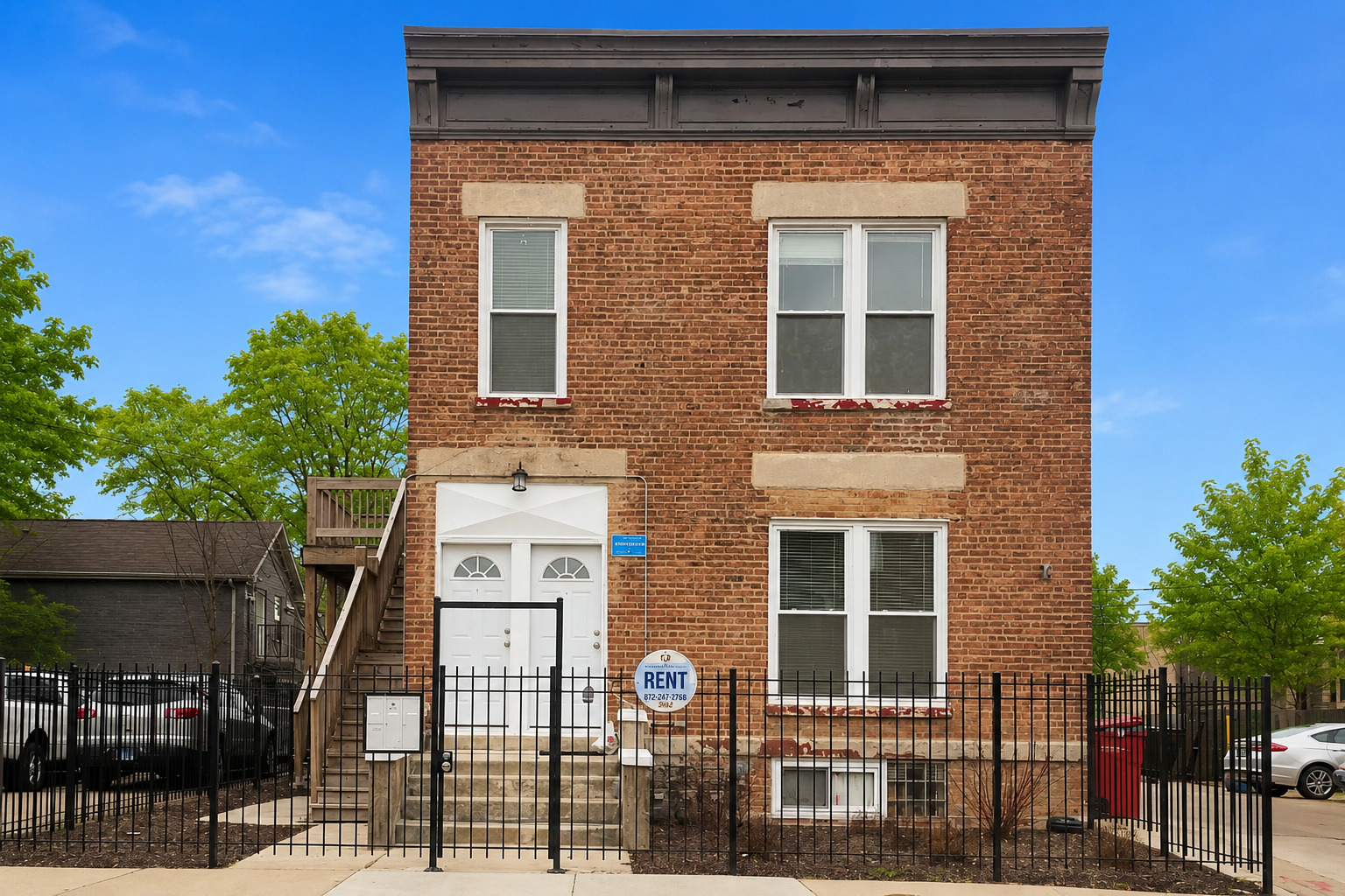 211 S CAMPBELL Avenue GARDEN Property Photo 1