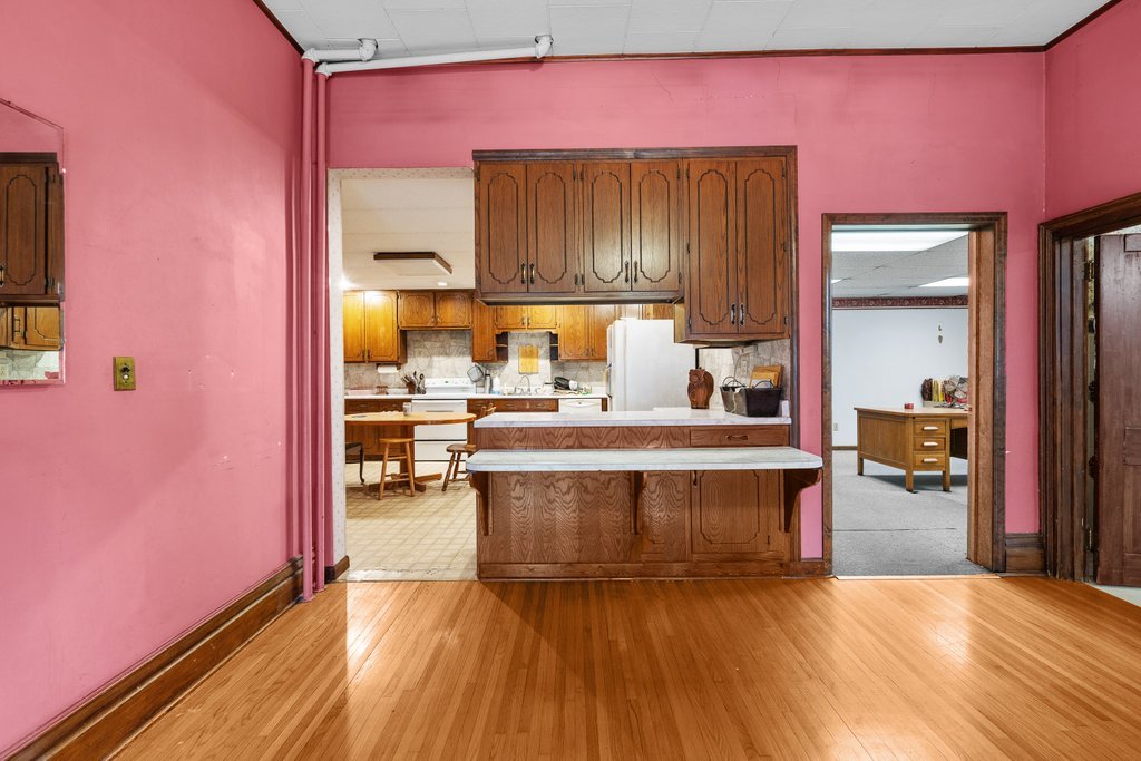 21084 Trolly Road Property Photo 9