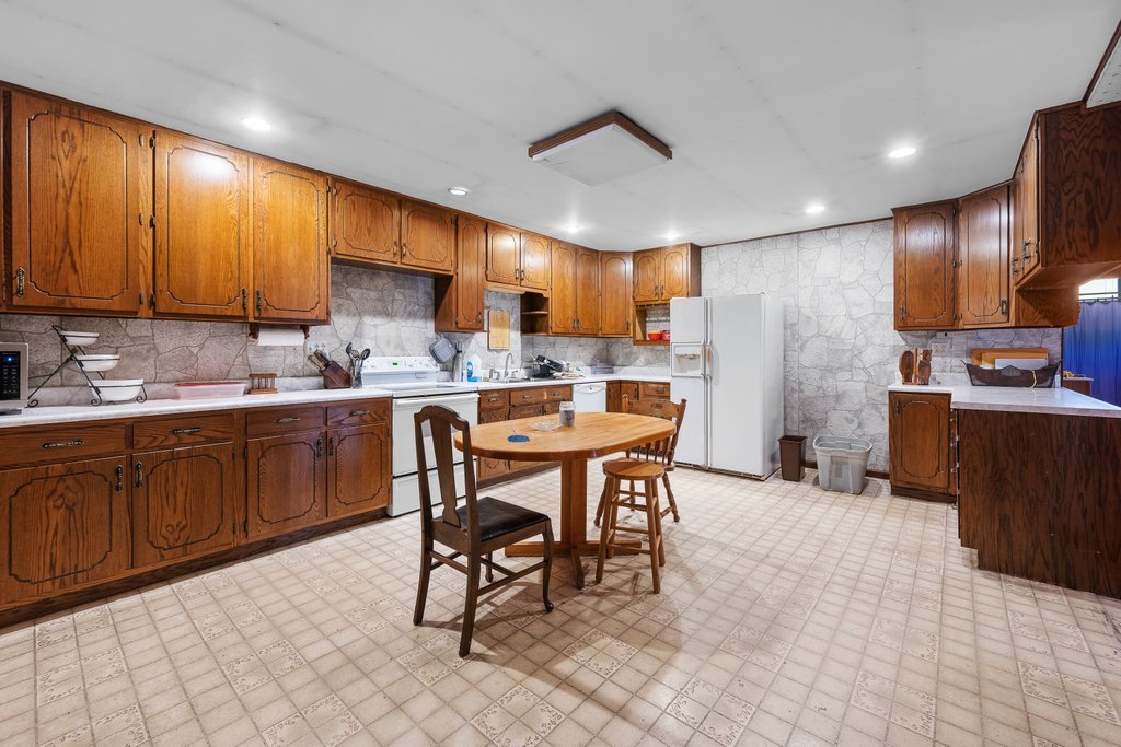 21084 Trolly Road Property Photo 11