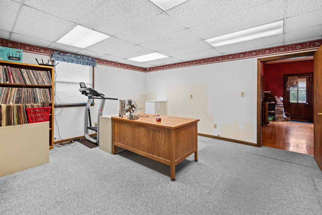 21084 Trolly Road Property Photo 15