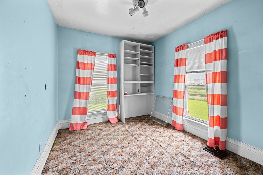 21084 Trolly Road Property Photo 28