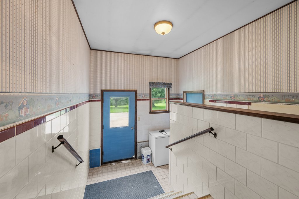 21084 Trolly Road Property Photo 38