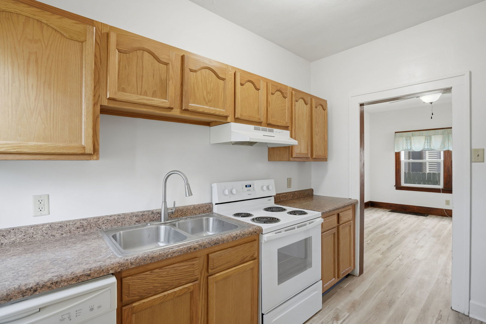 1318 44th Street Property Photo 9