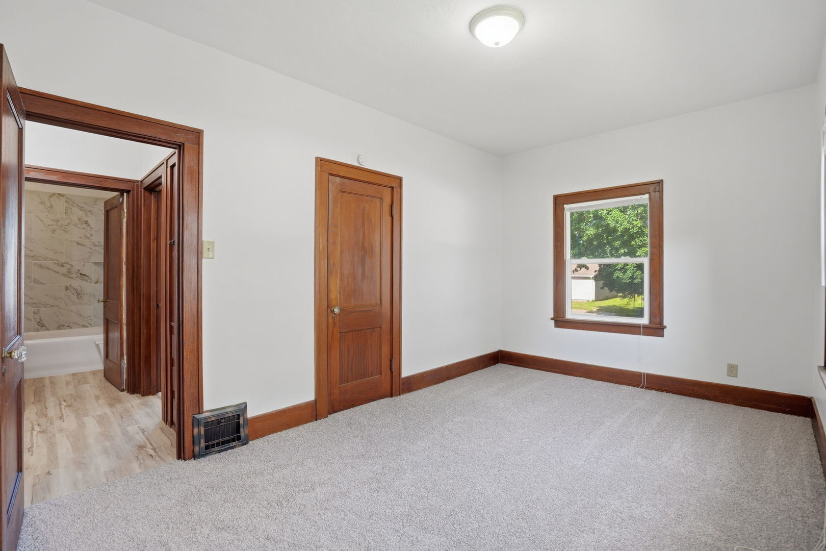 1318 44th Street Property Photo 14