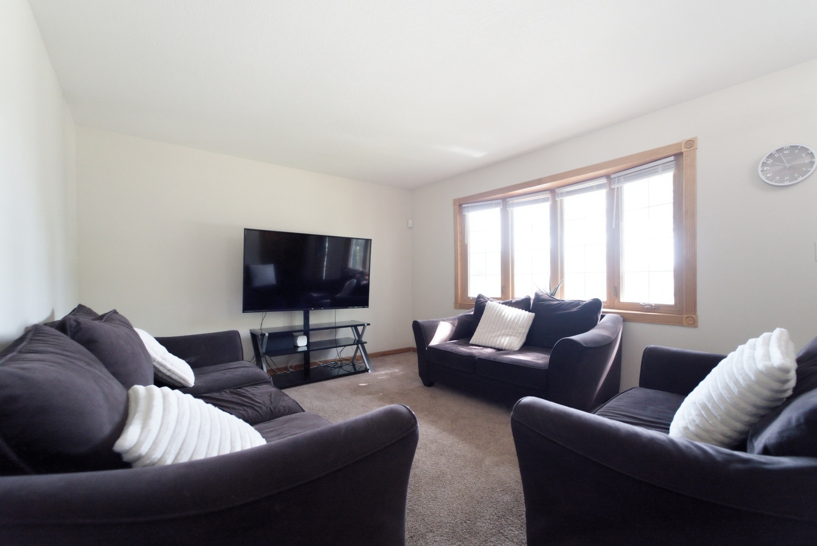 286 N Tomagene Drive Property Photo 3