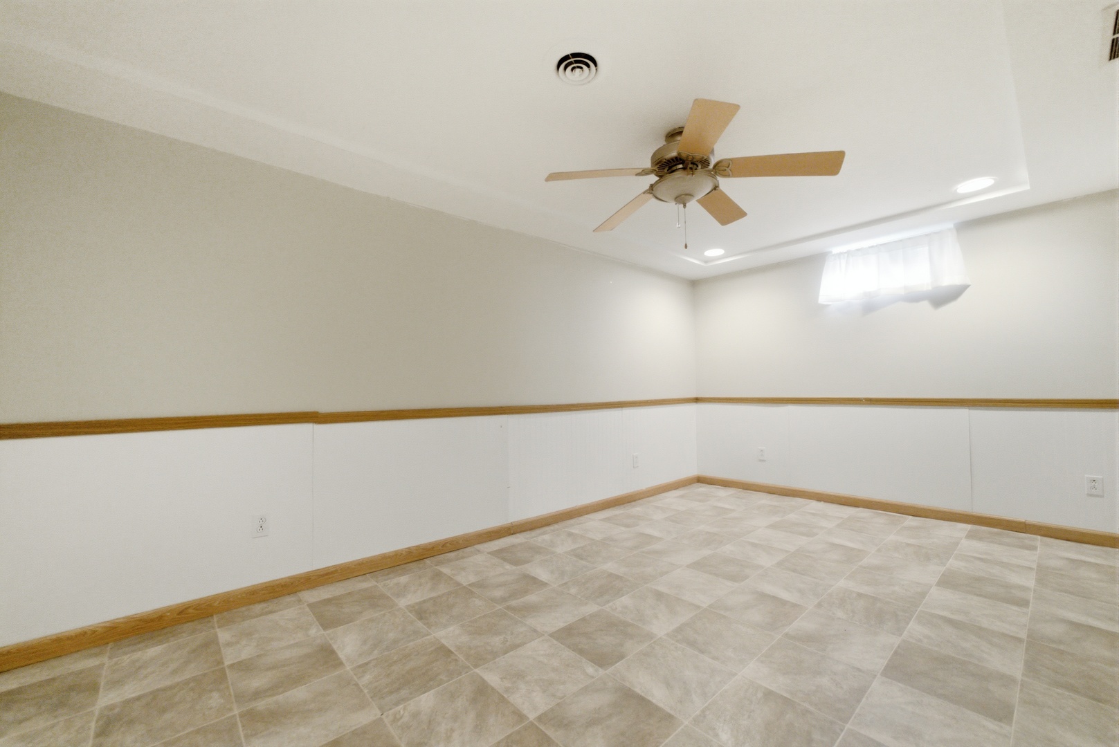 286 N Tomagene Drive Property Photo 17