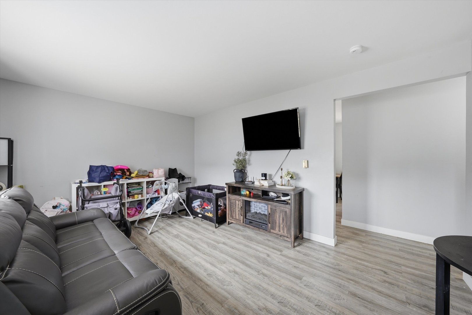 412 S State Street Property Photo 7