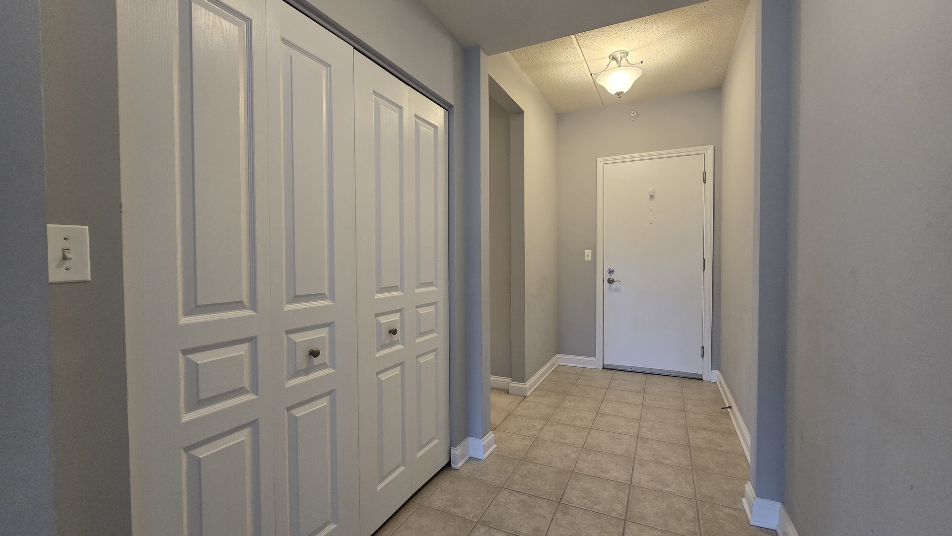 101 Pointe Drive 302 Property Photo 2