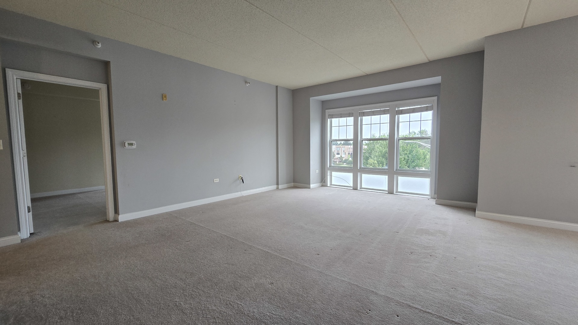 101 Pointe Drive 302 Property Photo 5