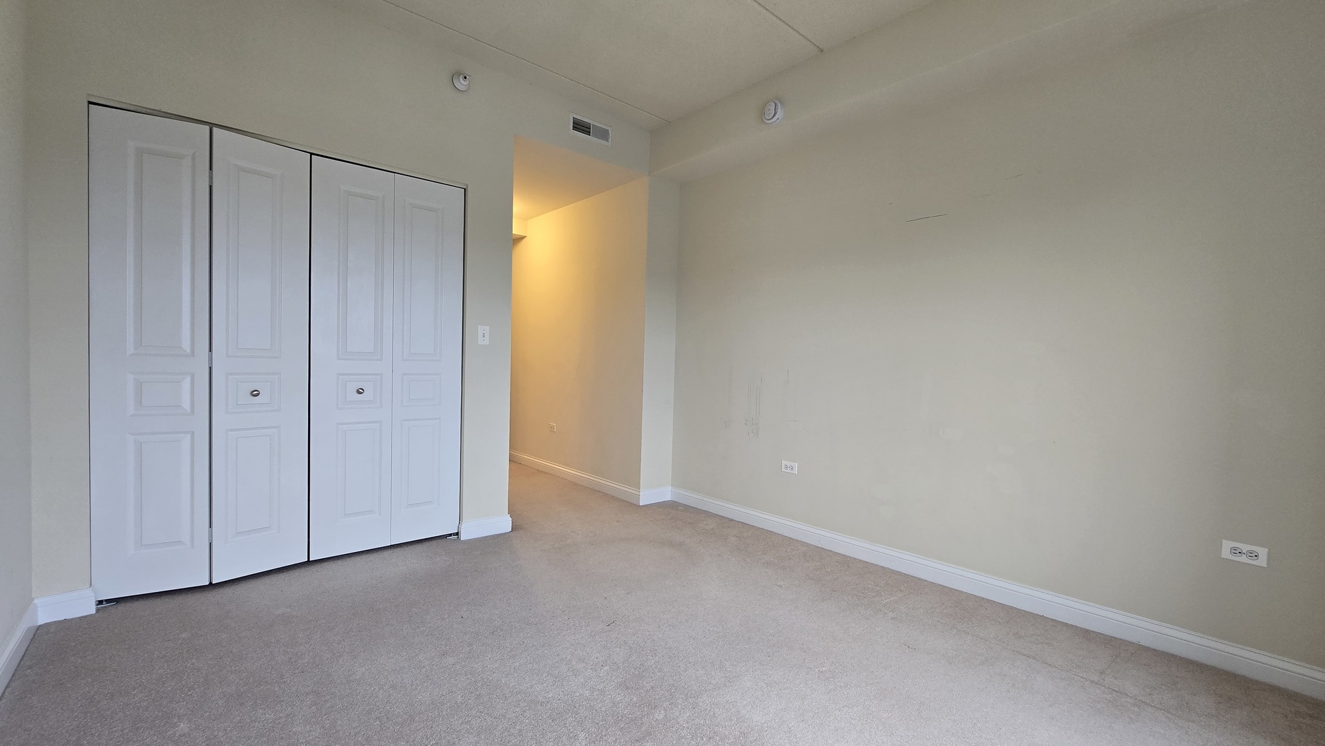 101 Pointe Drive 302 Property Photo 12