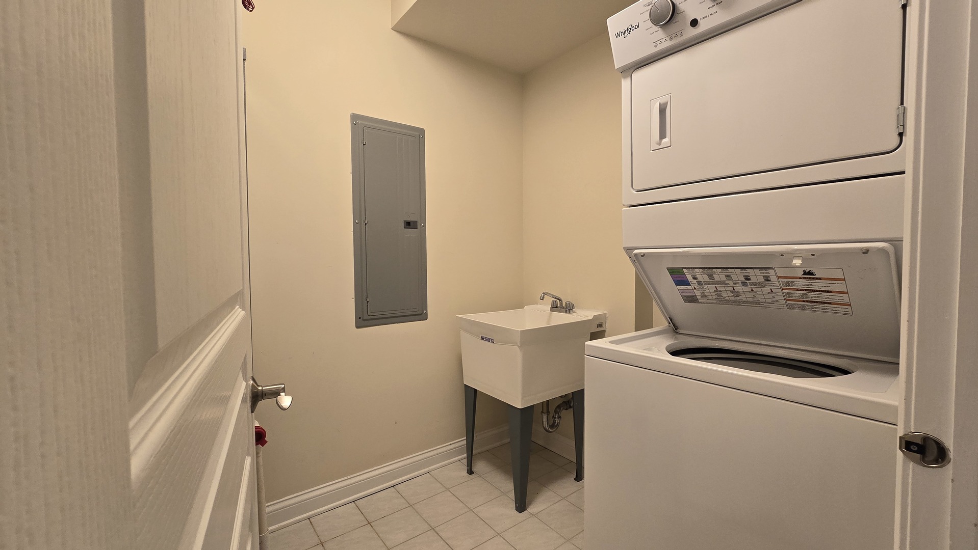 101 Pointe Drive 302 Property Photo 15