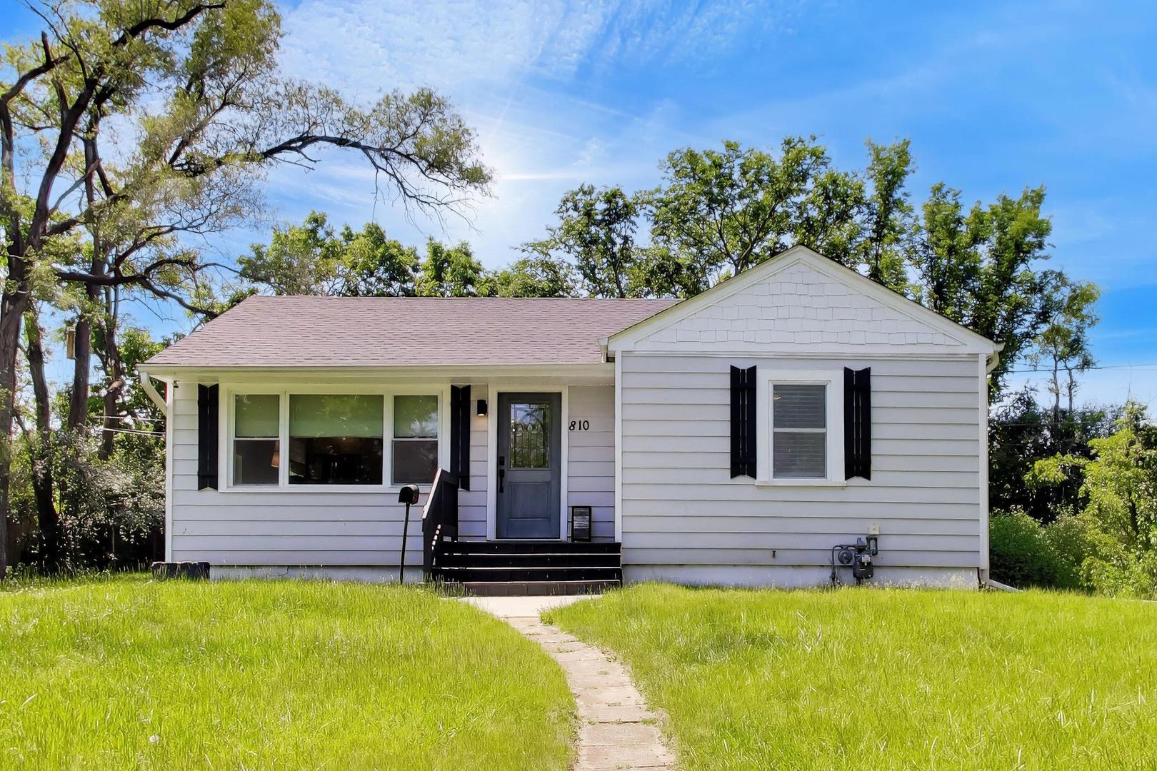 810 S Jackson Street Property Photo 1