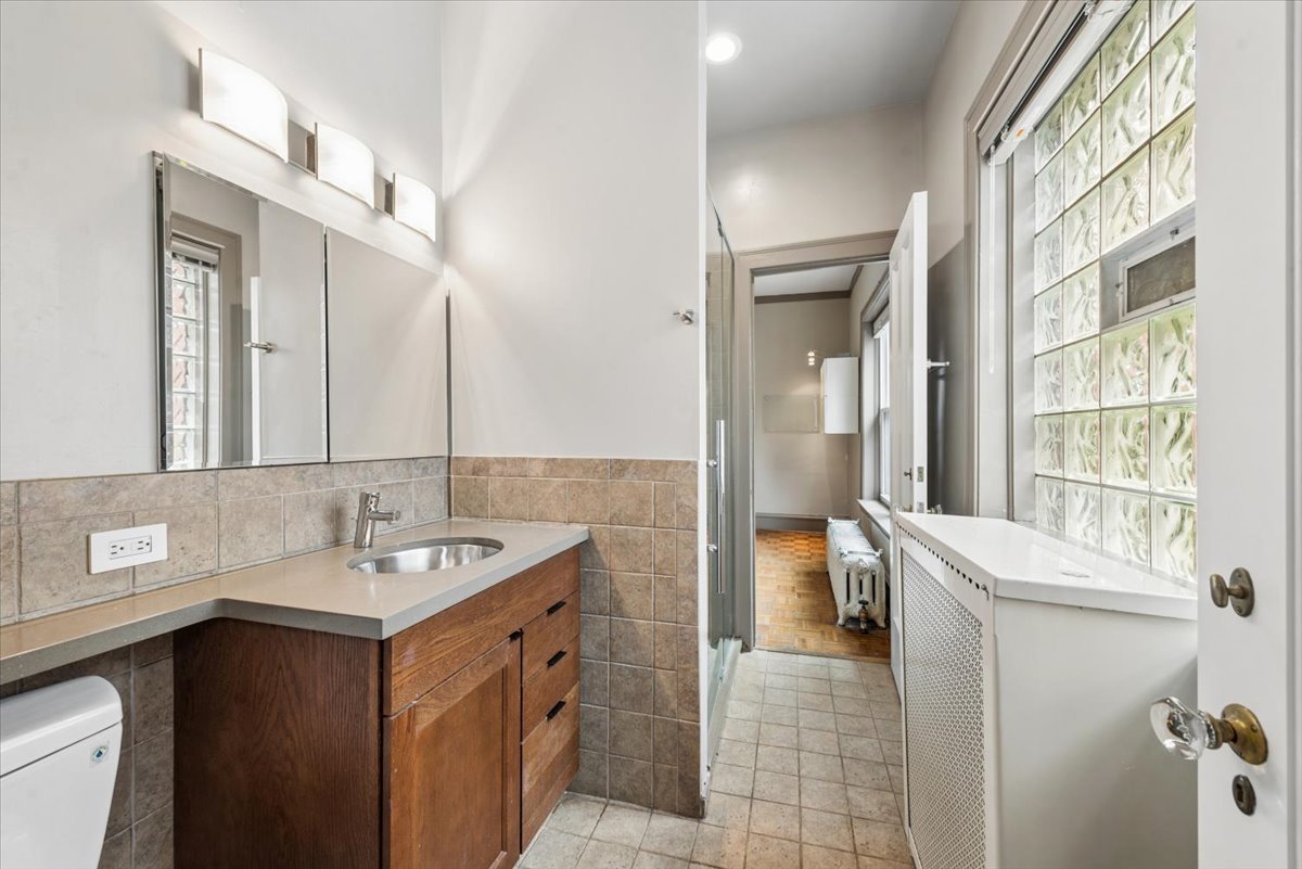 6829 S Constance Avenue Property Photo 18