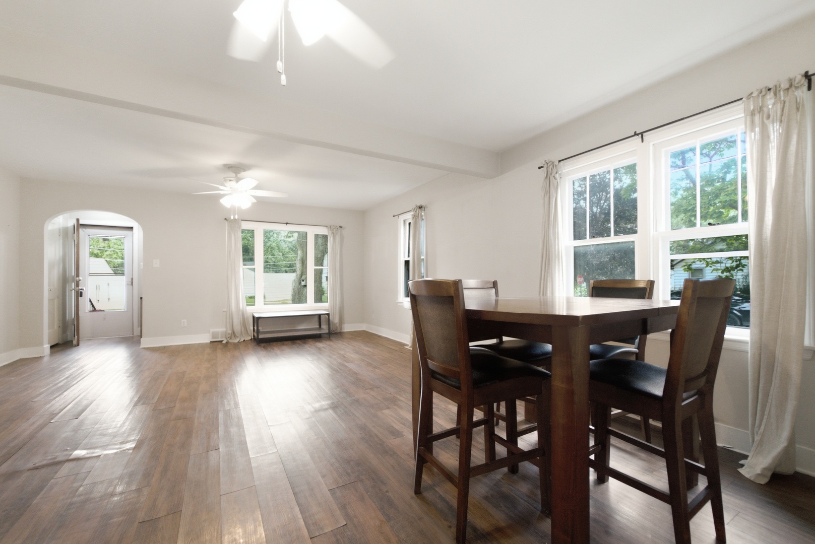 396 N Blaine Avenue Property Photo 6