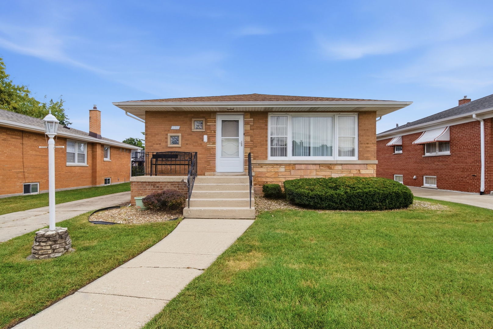 4524 W 100th Place Property Photo 1