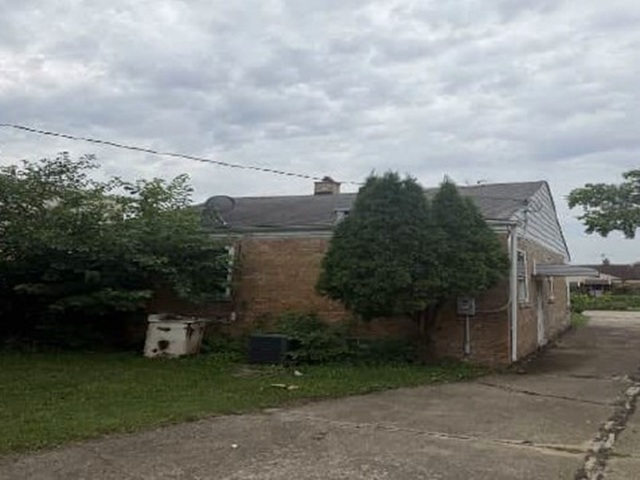 417 48th Avenue Property Photo 4