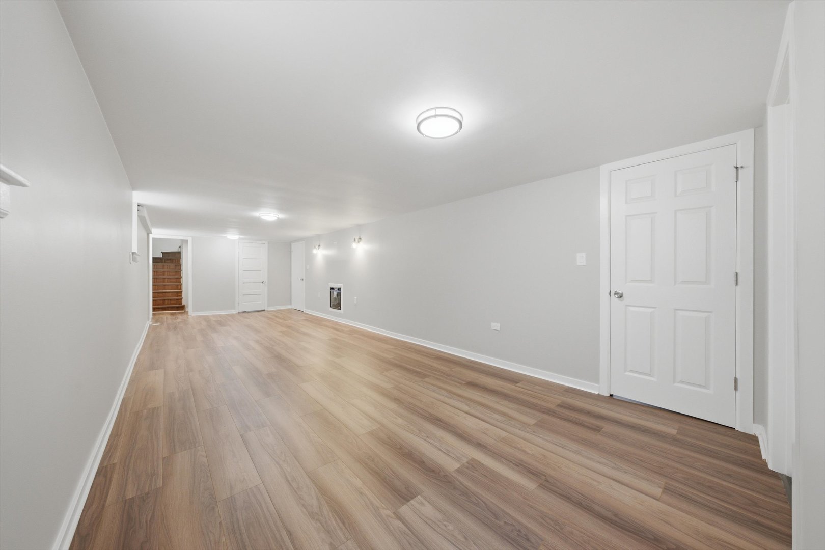 8004 S Richmond Street Property Photo 16