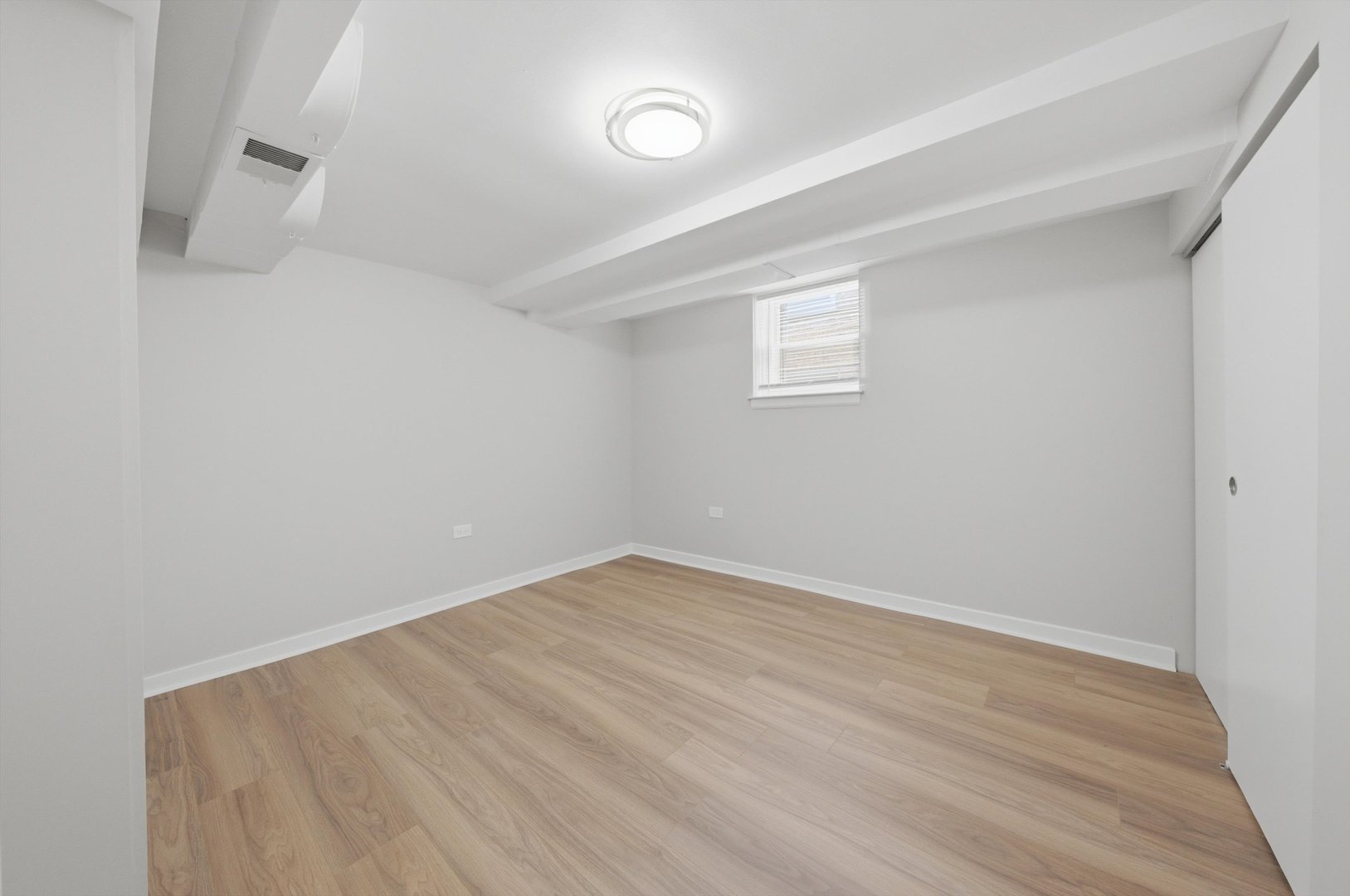 8004 S Richmond Street Property Photo 20