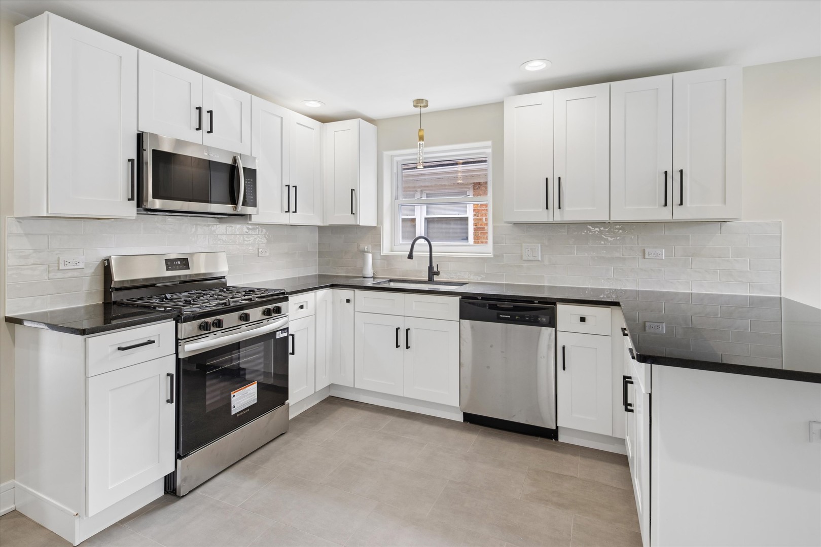 2121 W 71st Place Property Photo 6