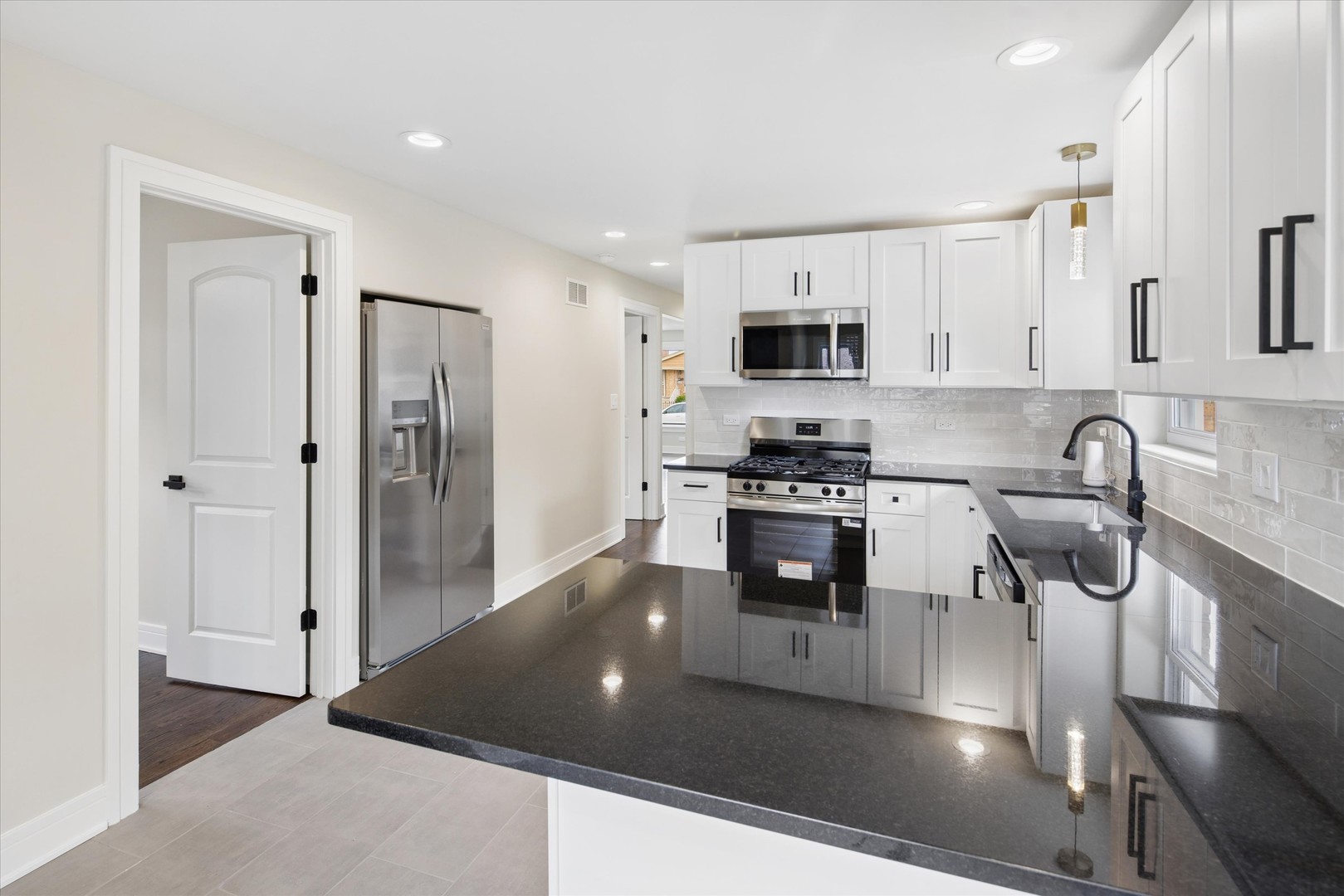 2121 W 71st Place Property Photo 10