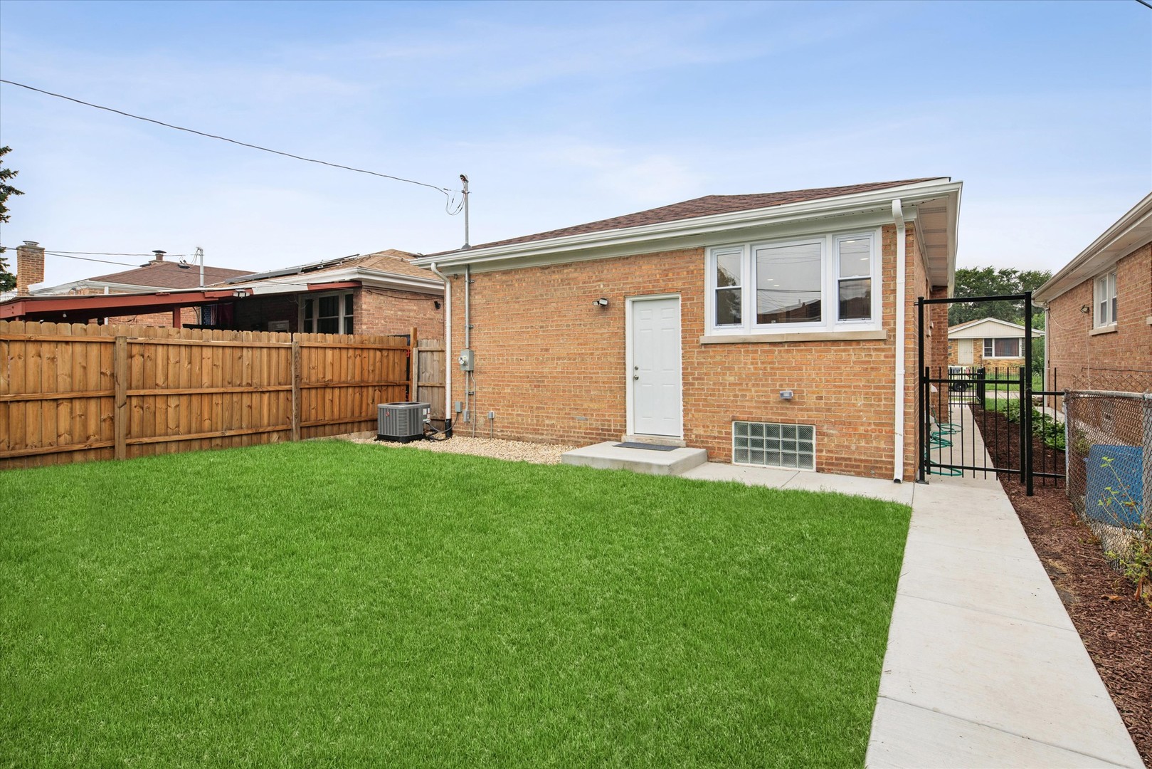 2121 W 71st Place Property Photo 22