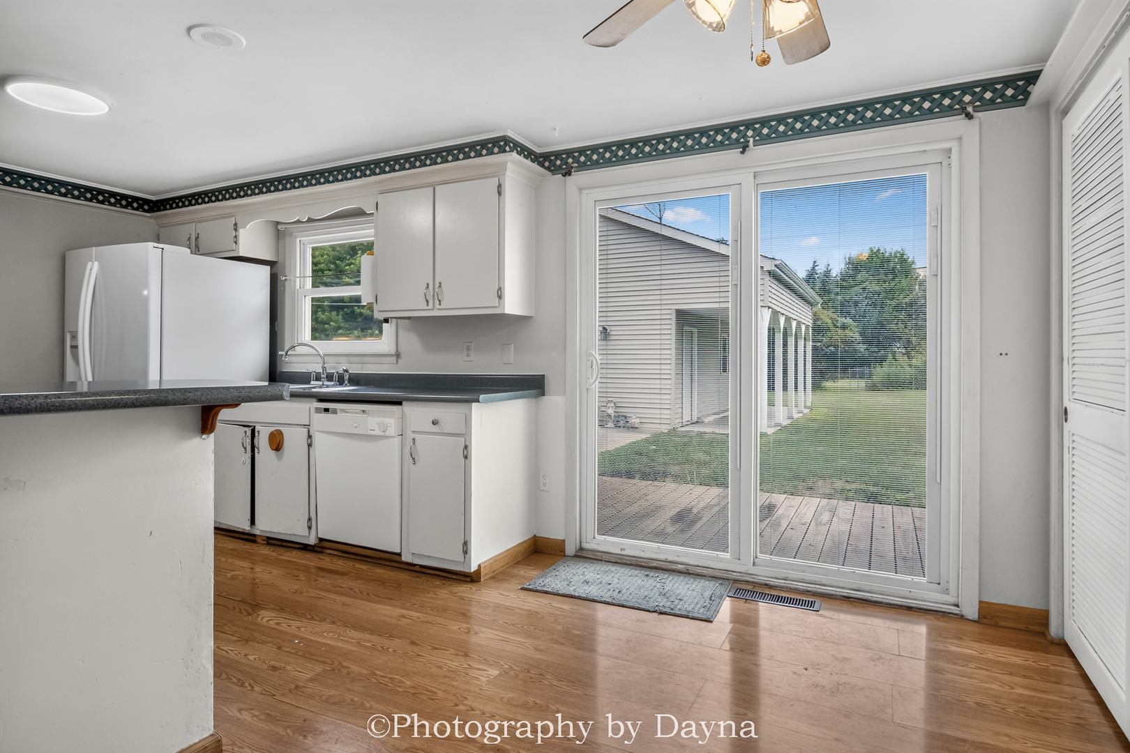 18 N West Avenue Property Photo 6