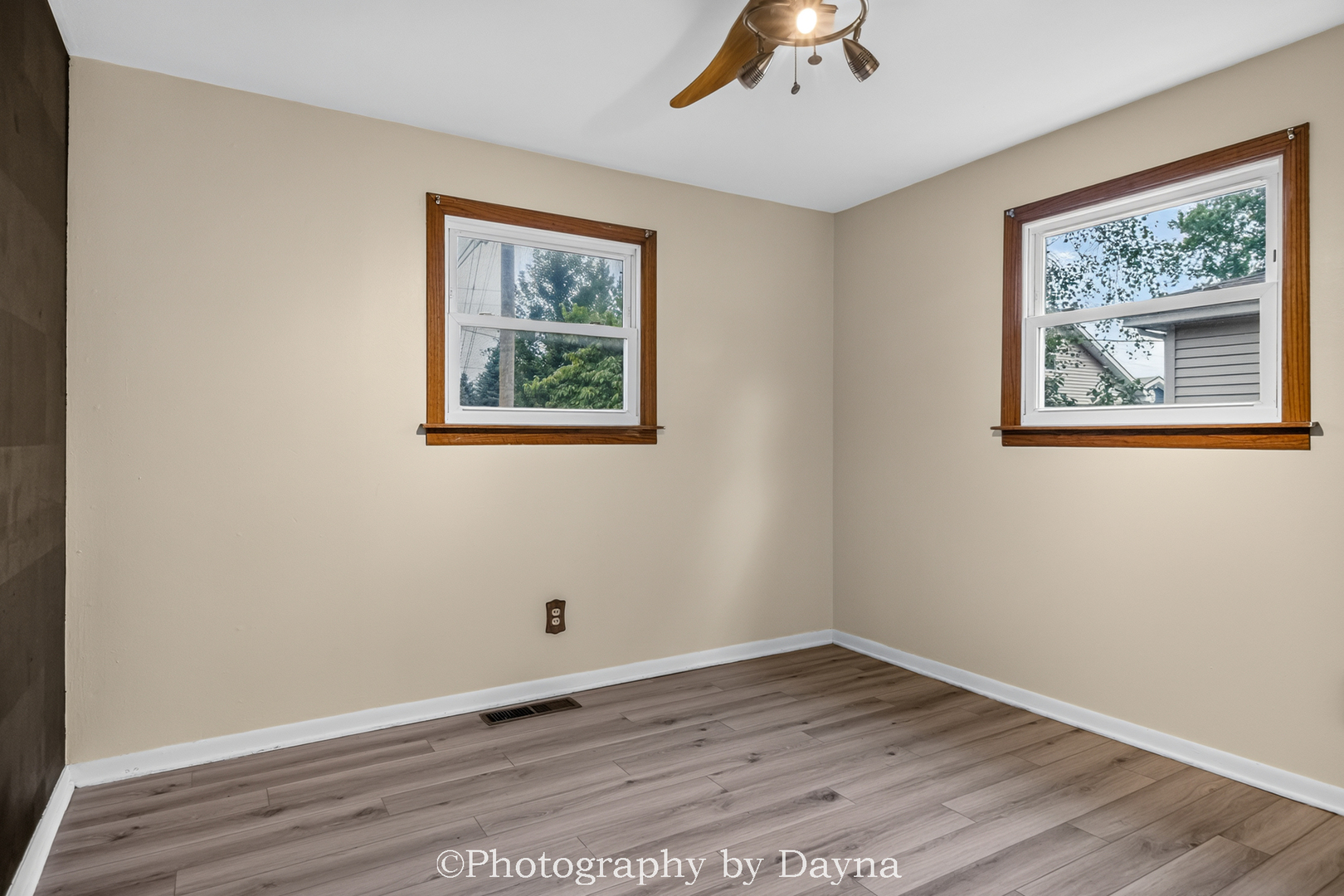 18 N West Avenue Property Photo 12