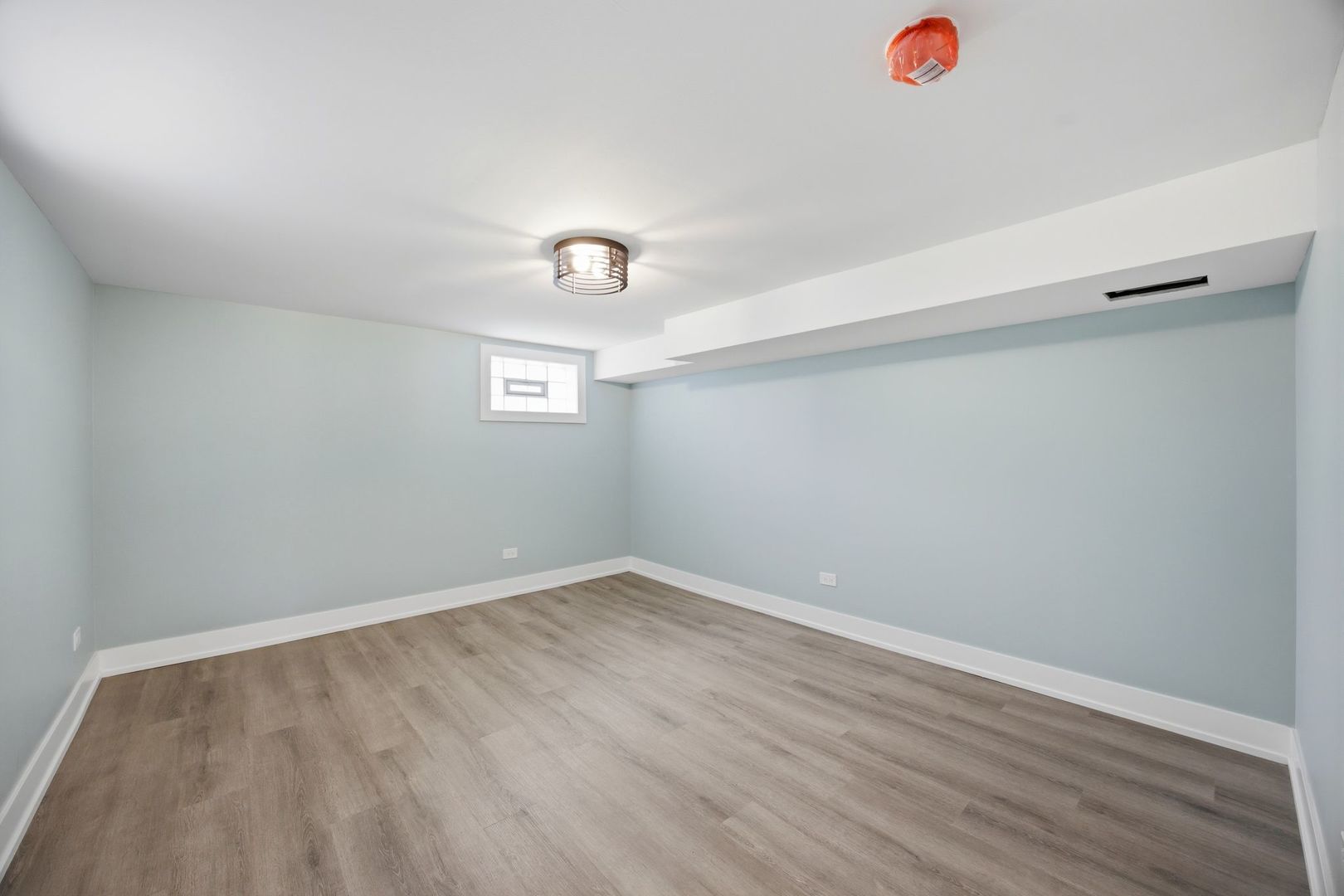 9243 S Francisco Avenue Property Photo 31