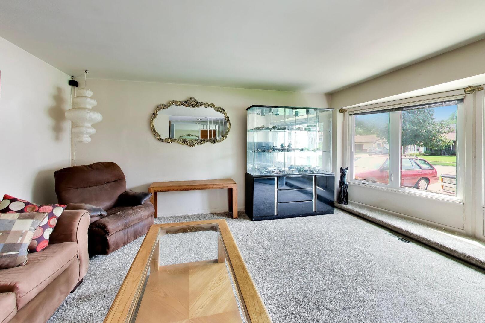 75 Ridgewood Road Property Photo 2
