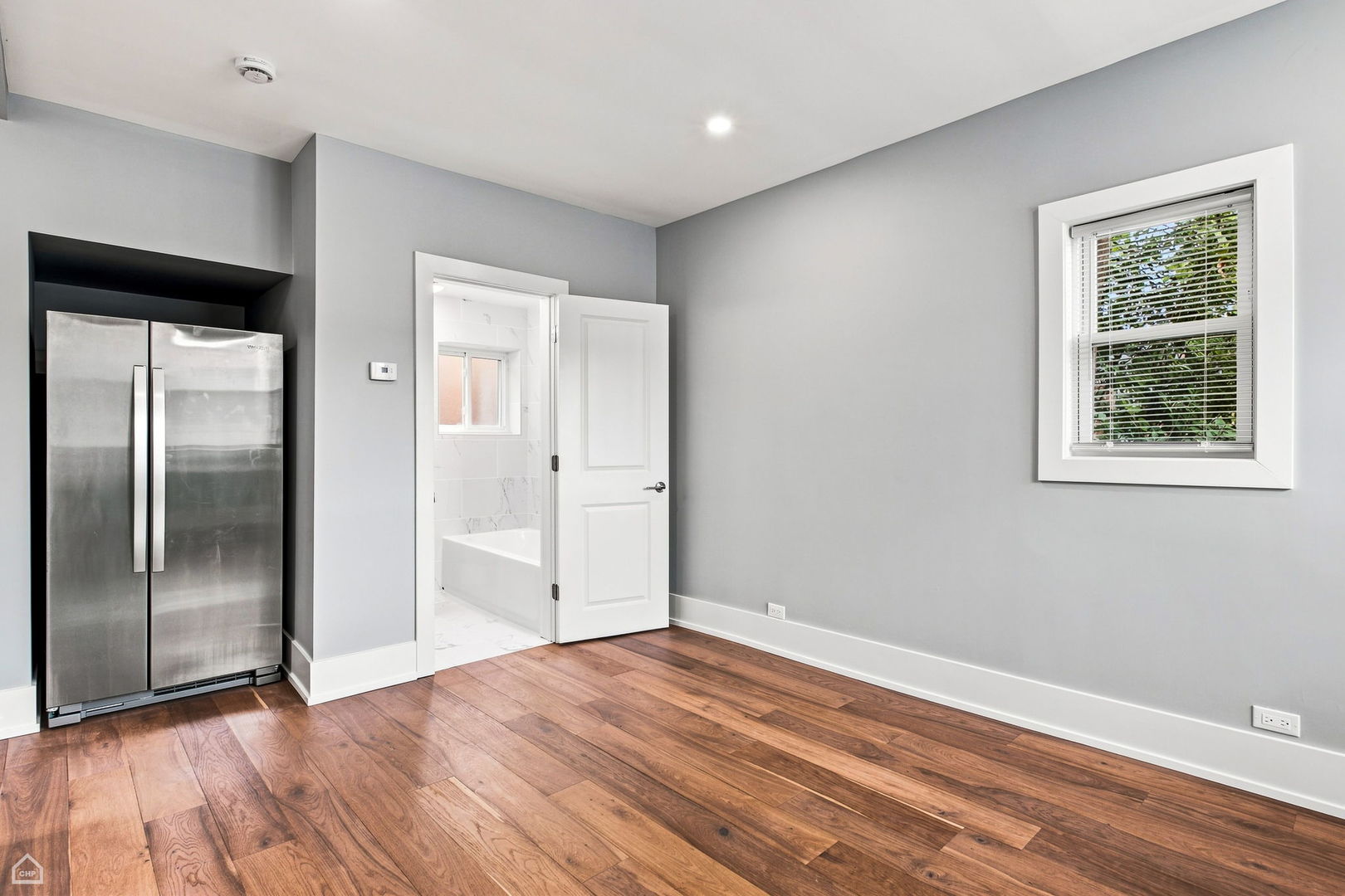 7120 W Highland Avenue Property Photo 4