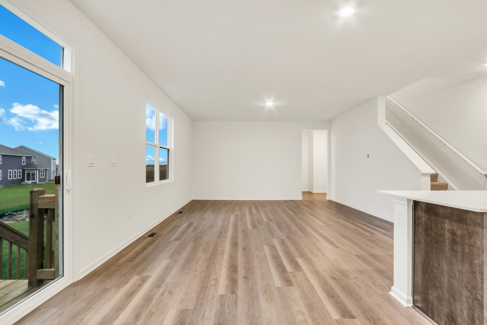 10045 Goodridge Lane Property Photo 5