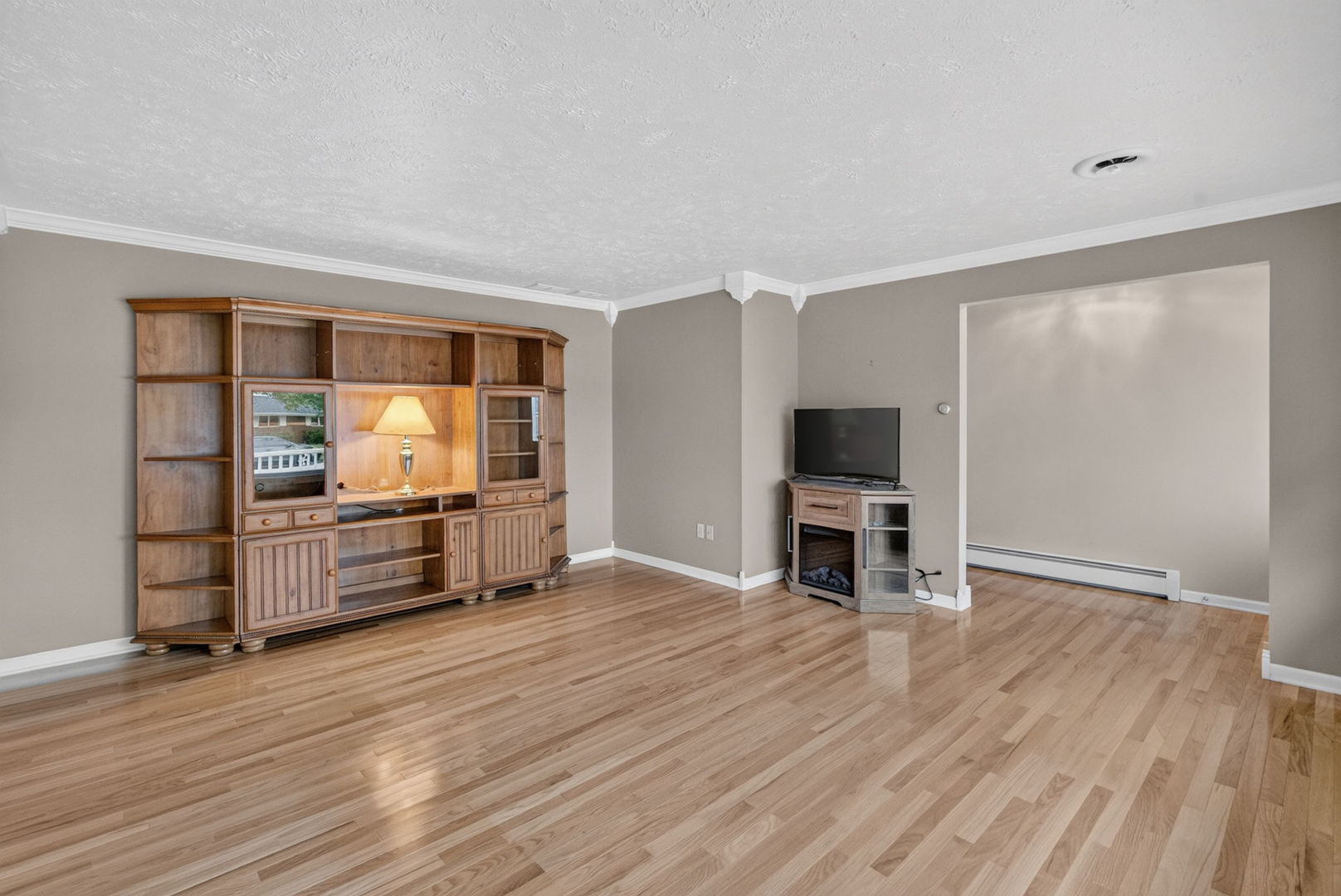 1817 Root Street Property Photo 7