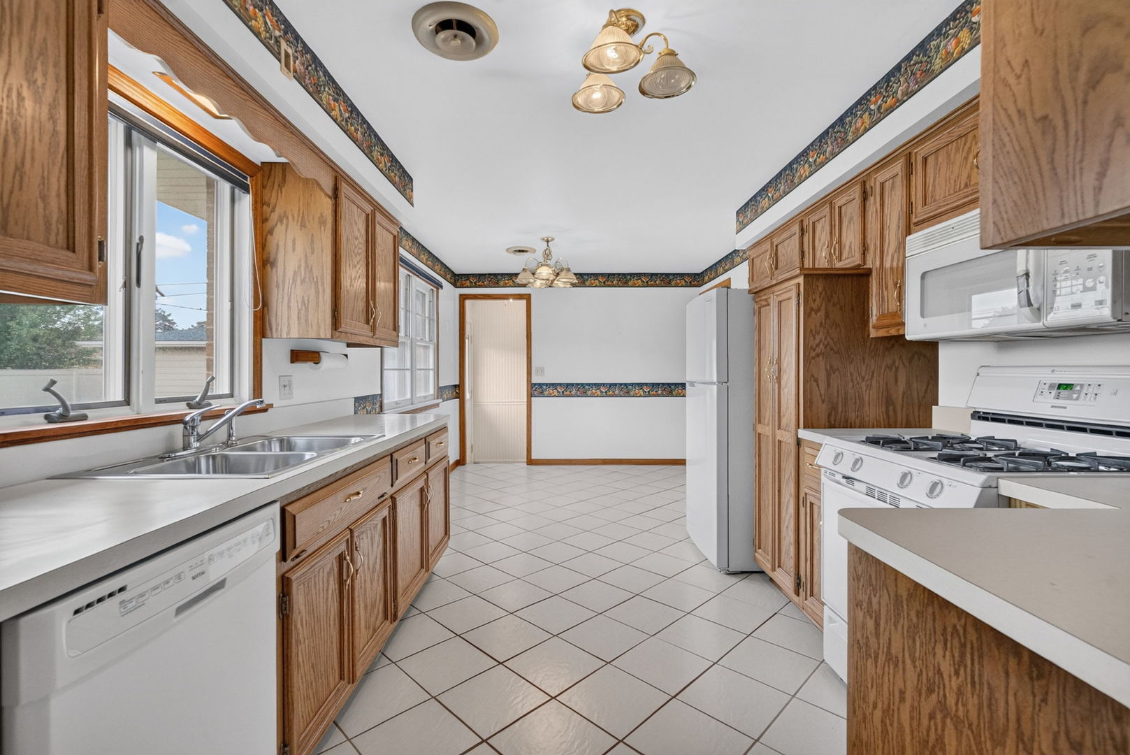 1817 Root Street Property Photo 20