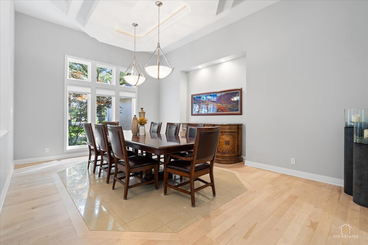 49w693 Hinckley Road Property Photo 11
