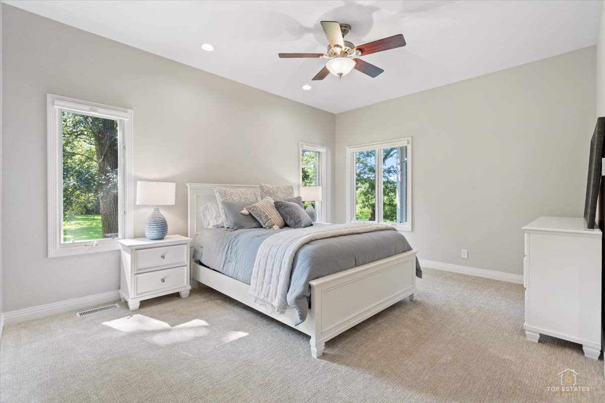 49w693 Hinckley Road Property Photo 40
