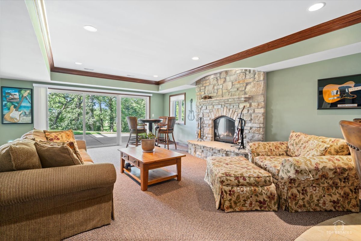 49w693 Hinckley Road Property Photo 47