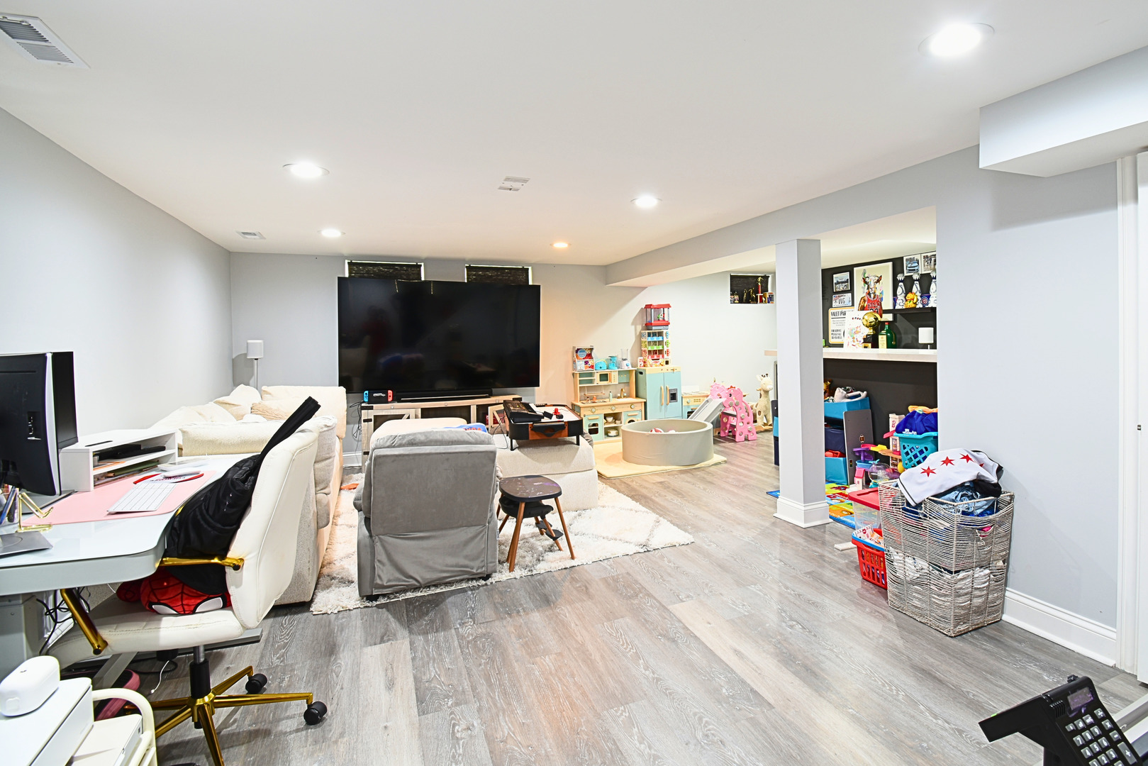 4124 N Plainfield Avenue Property Photo 14