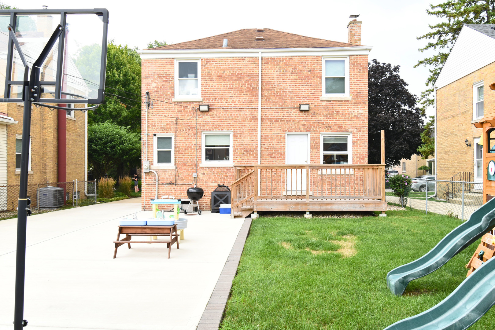 4124 N Plainfield Avenue Property Photo 18