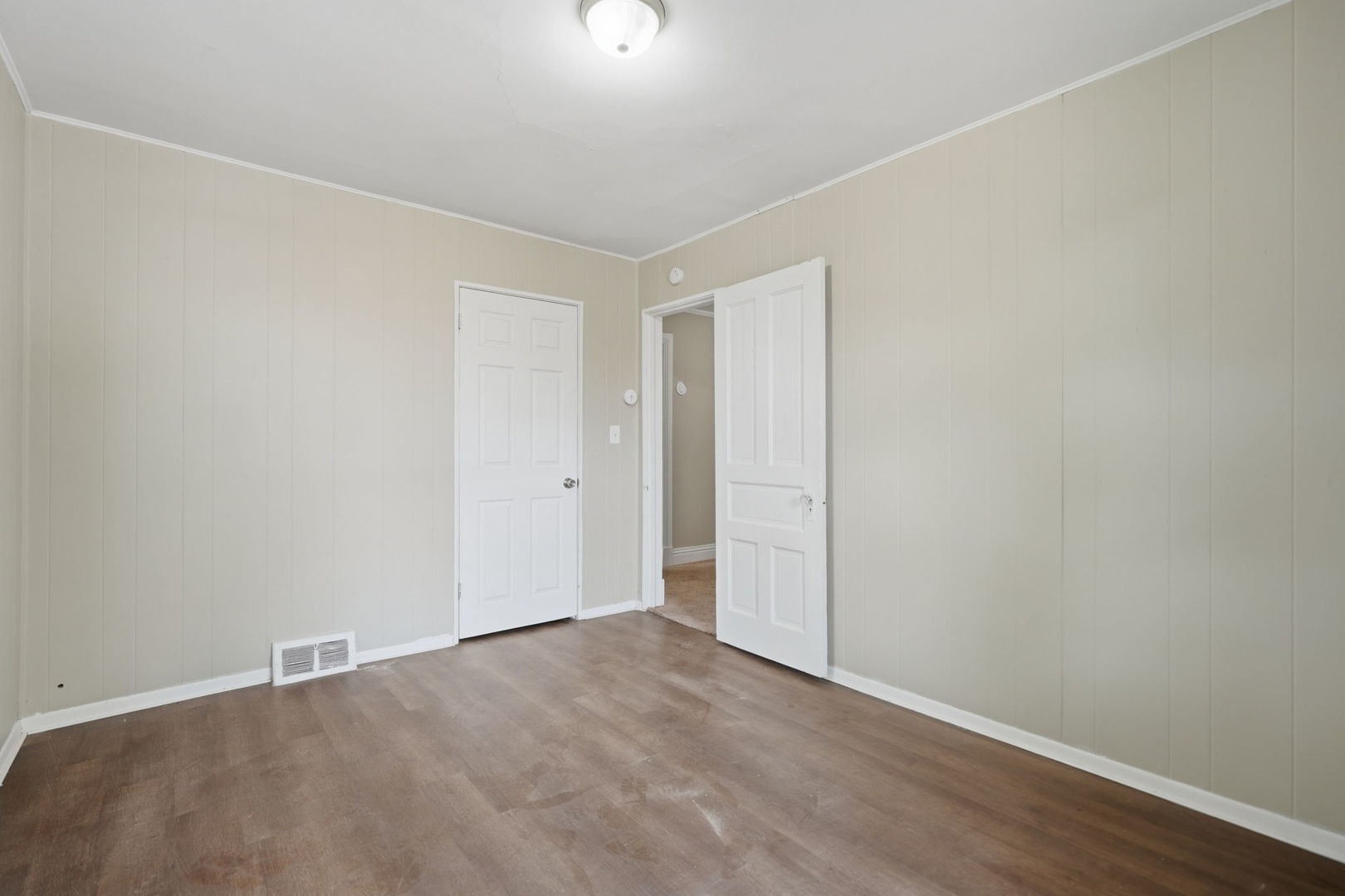 2626 Brady Street Property Photo 15
