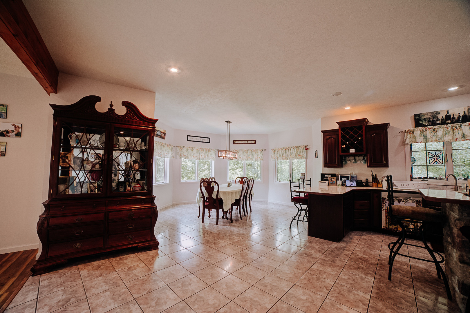 15571 Riverwood Drive Property Photo 28