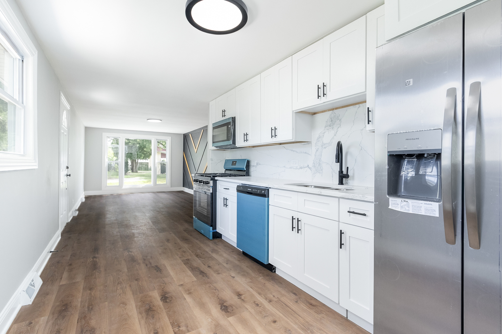 16140 Marshfield Avenue Property Photo 6
