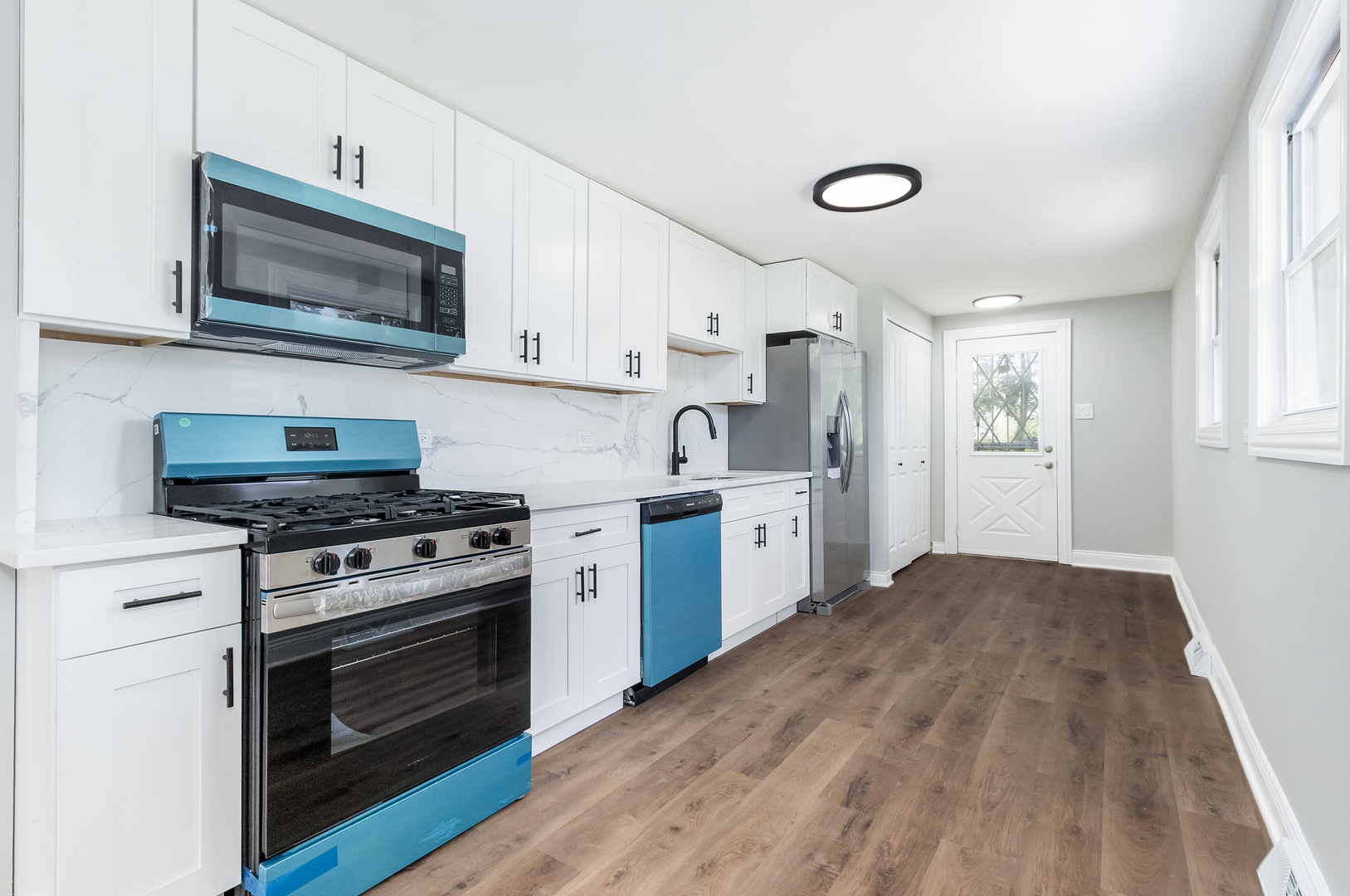 16140 Marshfield Avenue Property Photo 8