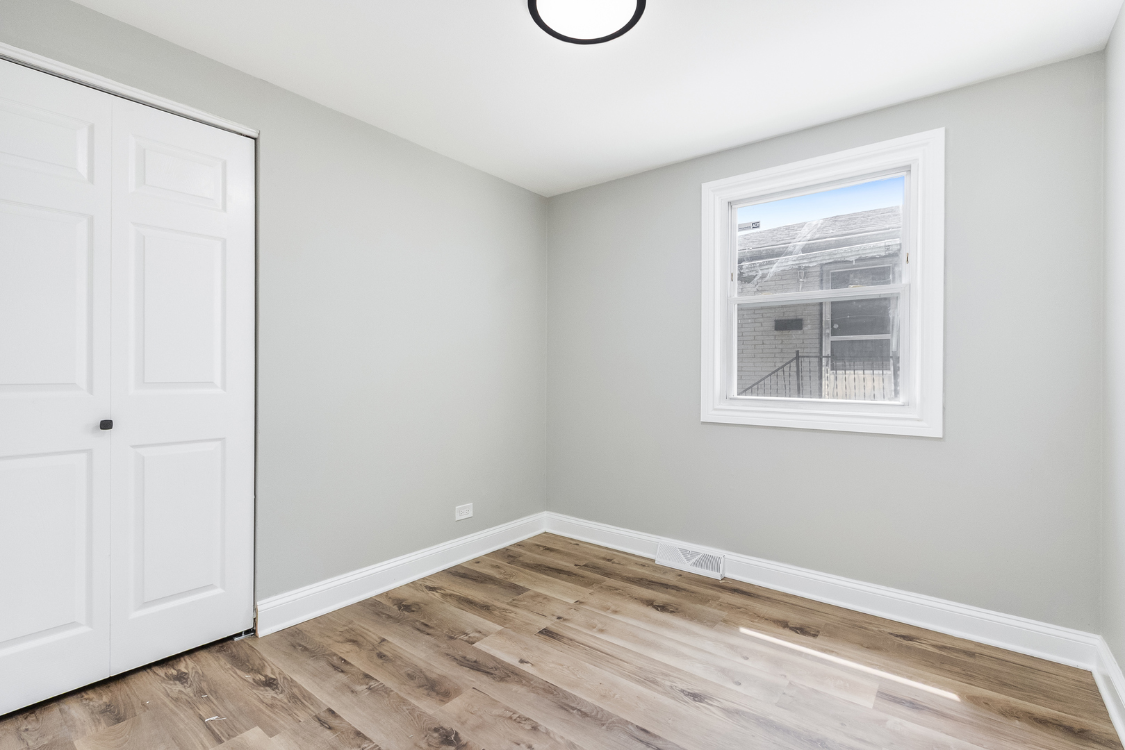 16140 Marshfield Avenue Property Photo 10