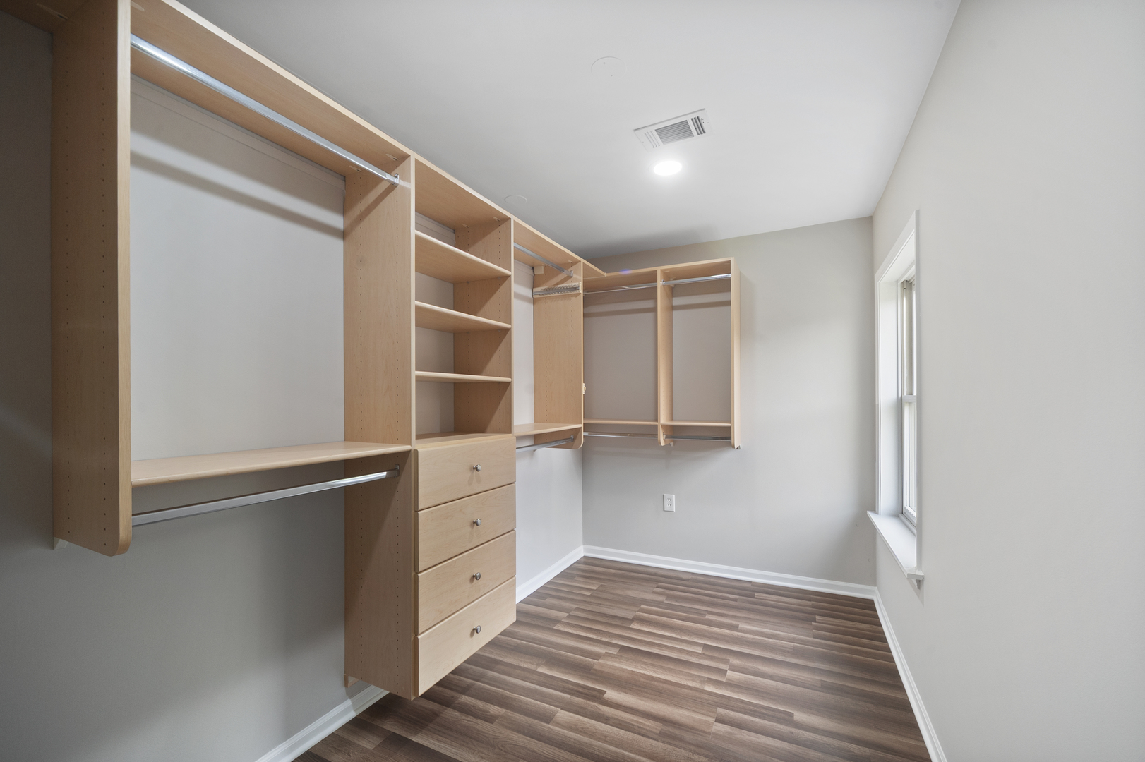 6711 N Monticello Avenue Property Photo 13