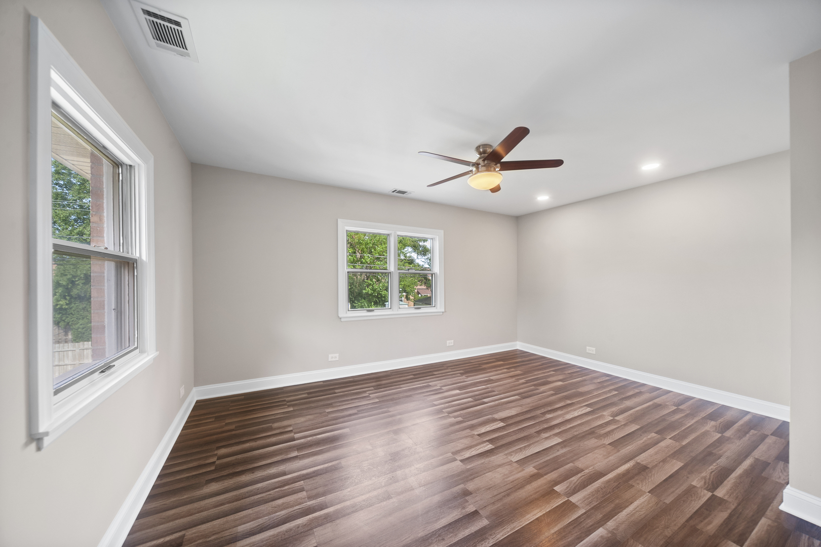 6711 N Monticello Avenue Property Photo 14