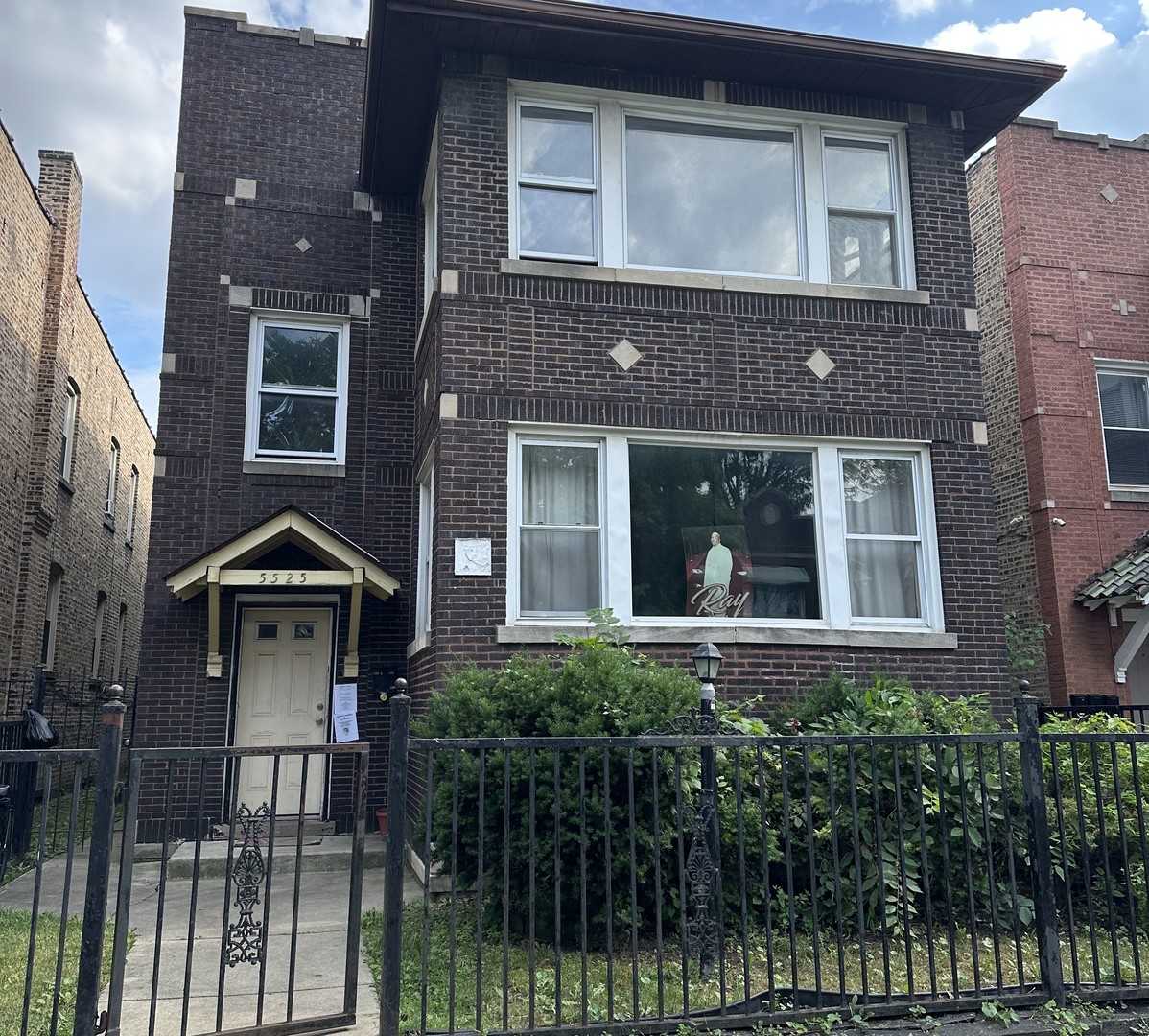 5525 W Jackson Boulevard Property Photo 1
