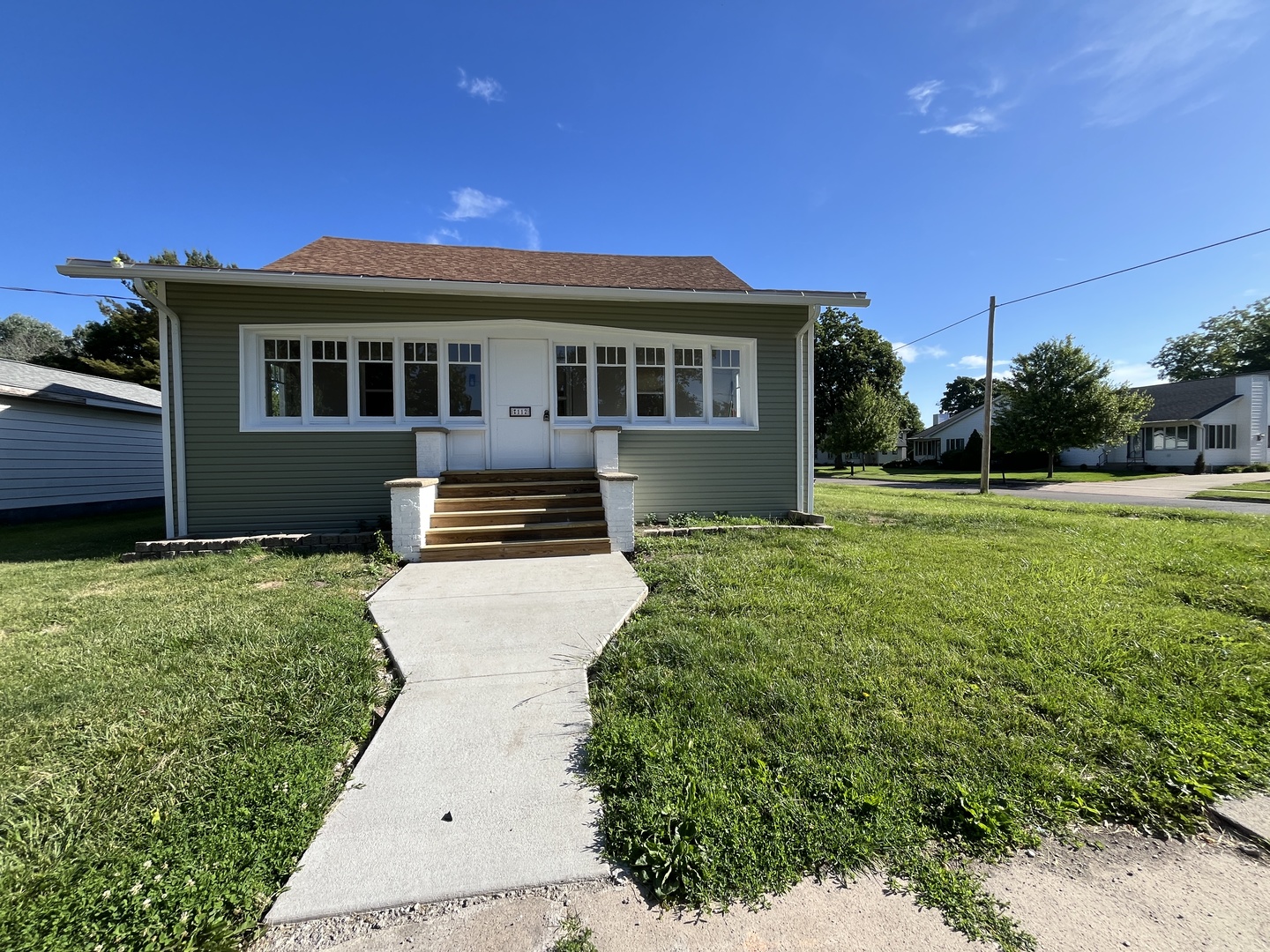 112 E South Street Property Photo 1