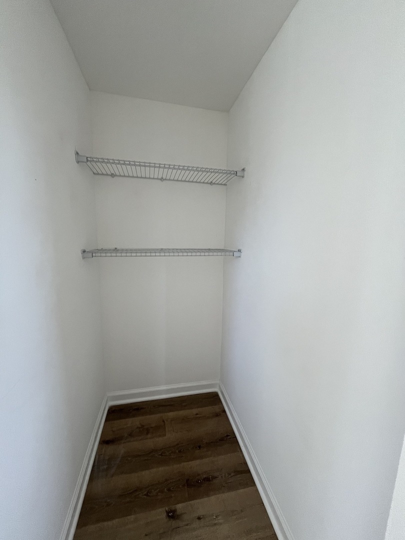 112 E South Street Property Photo 7