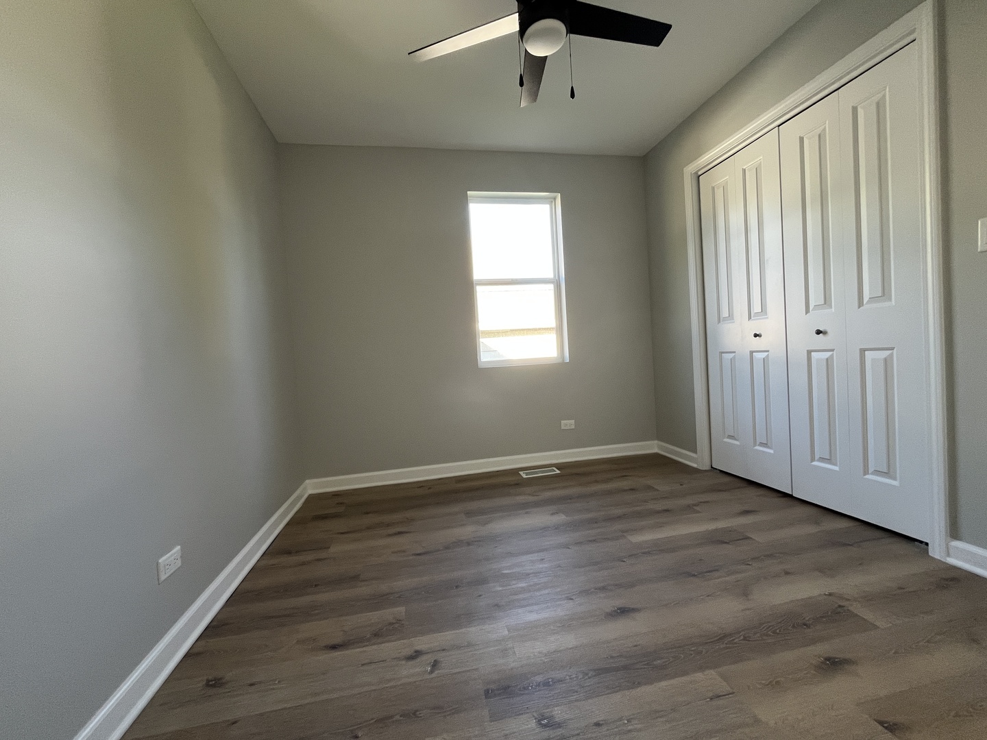 112 E South Street Property Photo 14